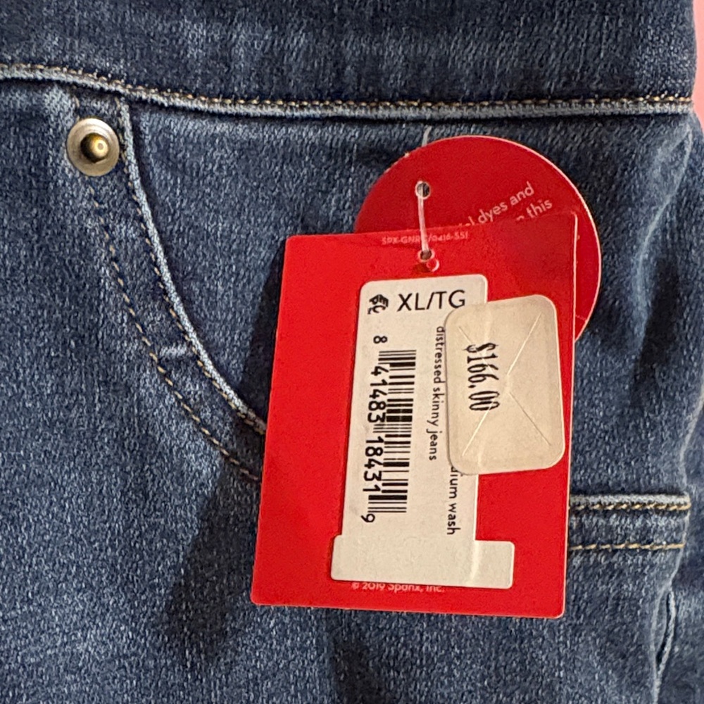 BNWT SPANX Ripped Distressed Blue jean leggings - Xl size - Picture 2 of 9